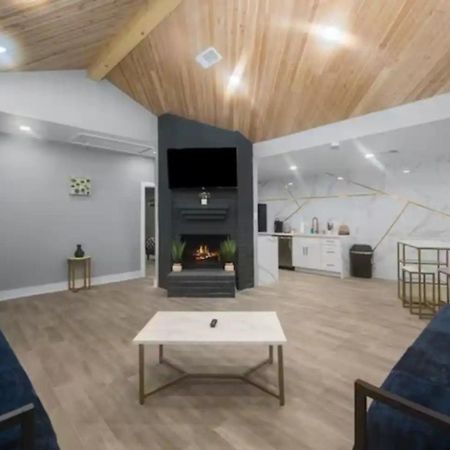 Spacious 1Br Galleria Apt With Pool & Free Park Houston Buitenkant foto